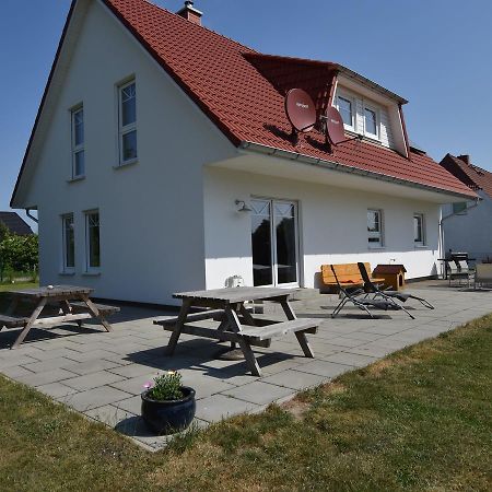 Spacious Holiday Home In Hornstorf With Trampoline Eksteriør bilde