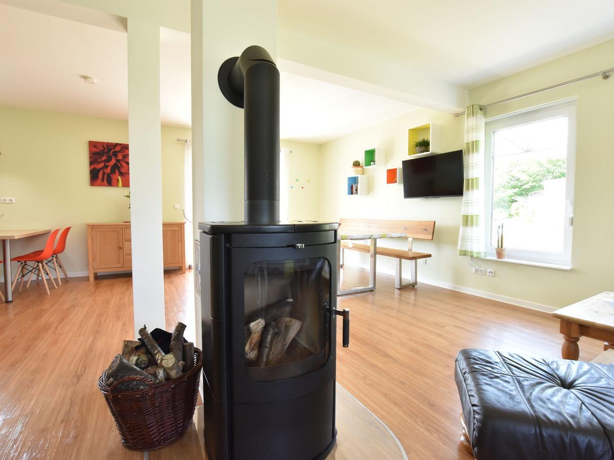 Spacious Holiday Home In Hornstorf With Trampoline Eksteriør bilde